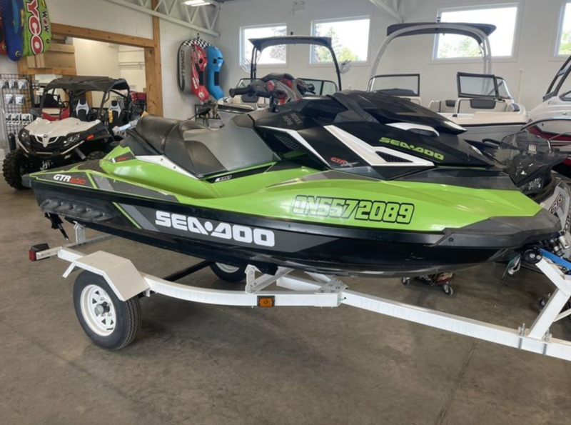 Boats  Legend V-Series Lounge Prestige + Merc 115 EXLPT + free Sea-Doo + SAVE $6,000 Photo